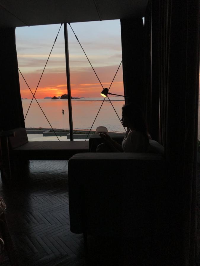 Deepspace Cabin On Quiet Beach Ko Lanta Esterno foto